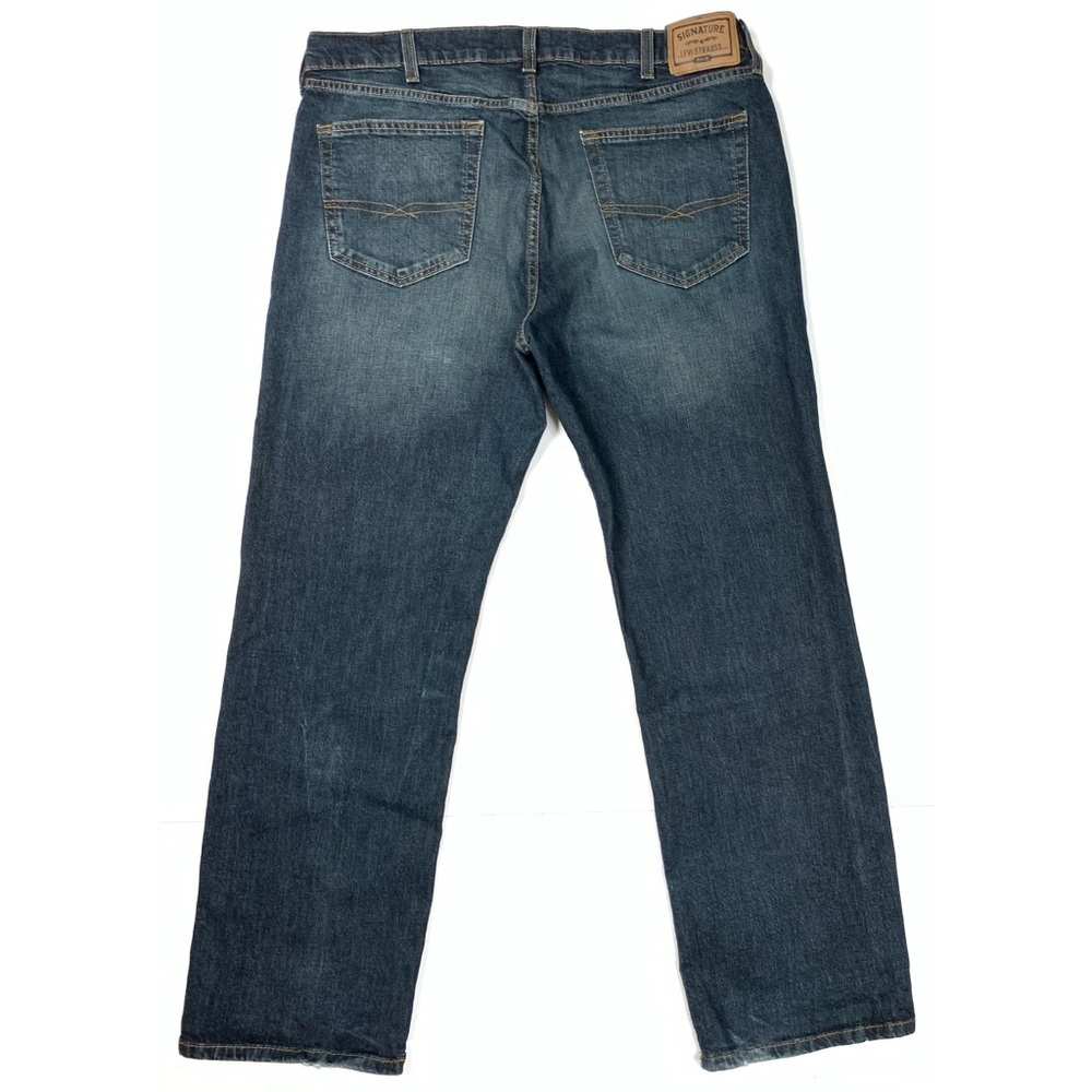 Signature Levi Relaxed Fit Stretch Jeans (38Wx32L)